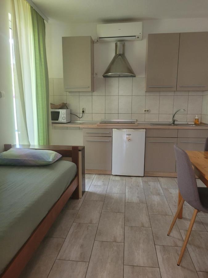 Apartmani Tonci Pag Pag Town Esterno foto