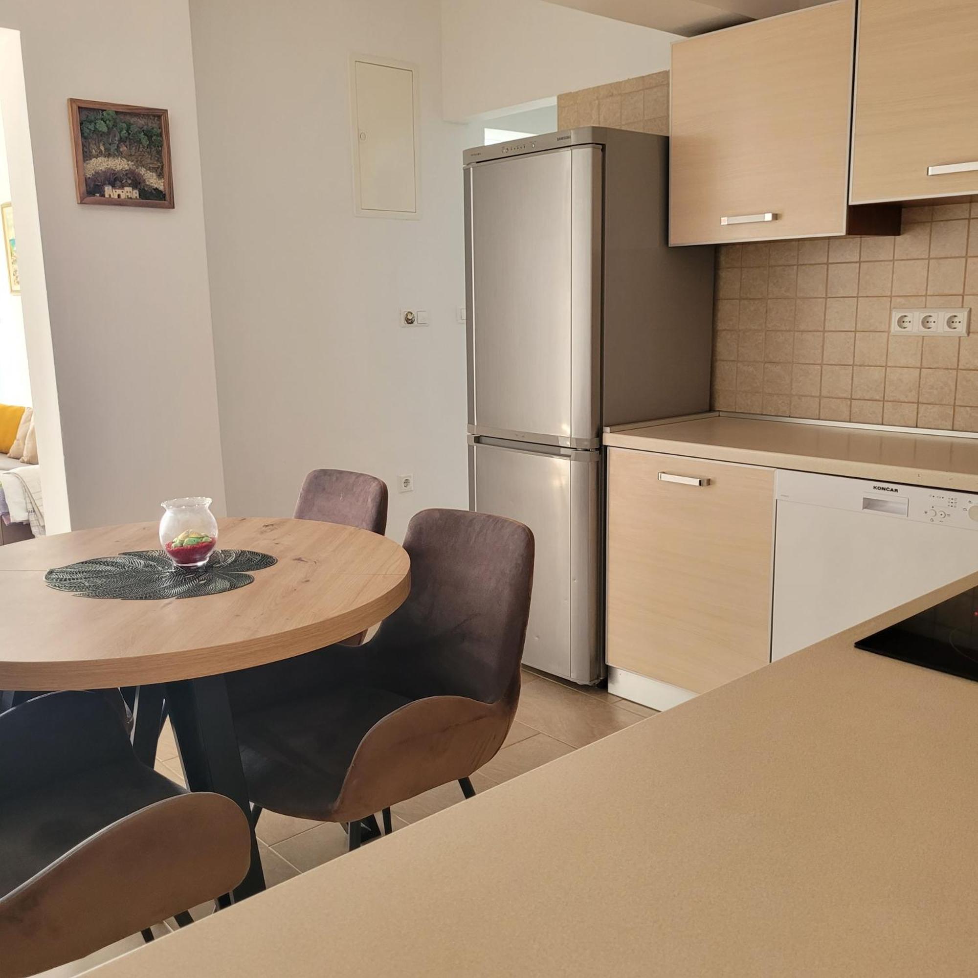 Apartmani Tonci Pag Pag Town Esterno foto